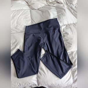 GUC Lululemon Navy Blue Leggings with Black Mesh Trim